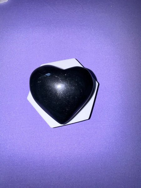 Obsidian heart puff 